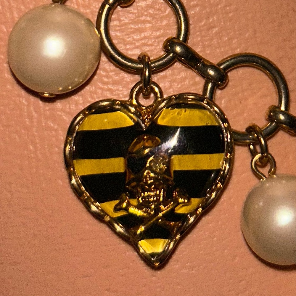 Pirate skull lucite charm betsey Johnson necklace vintage sailor mermaid pearl